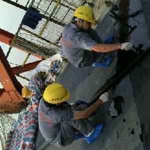 首页｜沙巴(中国)官方网站员工在做复合润滑涂层